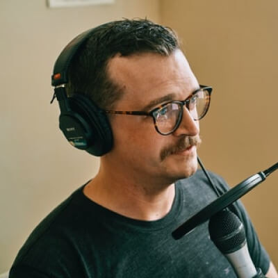 podcaster-template-host-img-2 Home